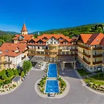 St Lukas Medical & Resort