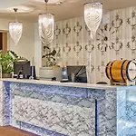 Resort St Lukas Medical &