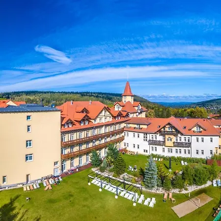 St Lukas Medical & Üdülőközpont
