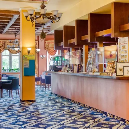 Resort St Lukas Medical &