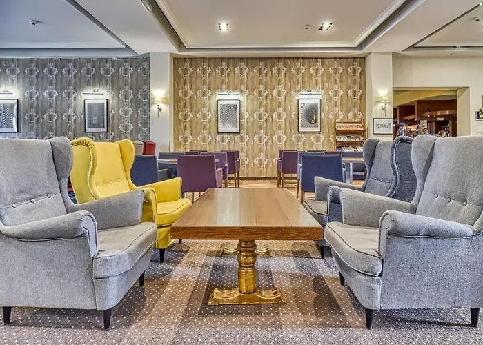 St Lukas Medical & 4*