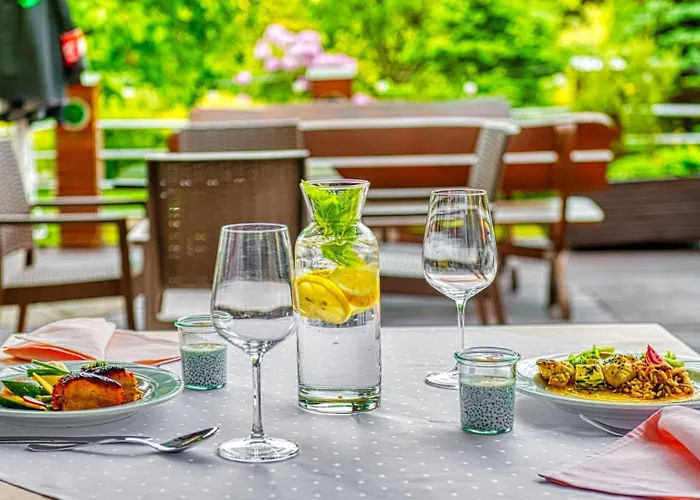 St Lukas Medical & 4*